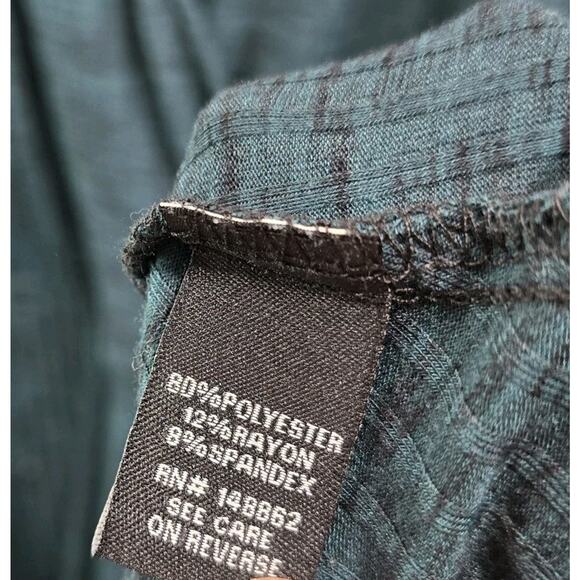 Torrid Dress Womens 3X Green Sweater Long Sleeve Faux Wrap Ribbed Dark Forest - Picture 10 of 13